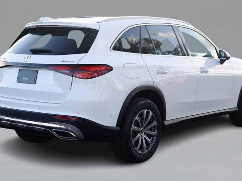 Used 2026 Mercedes-Benz GLC 300 4MATIC image 5