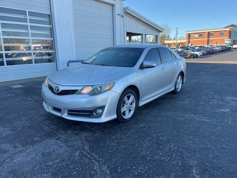 Used 2013 Toyota Camry SE image 34