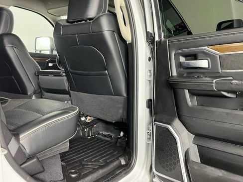 Used 2024 RAM 2500 Laramie image 28
