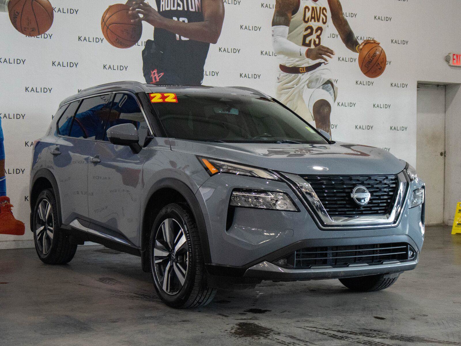 Used 2022 Nissan Rogue SL FWD image 19