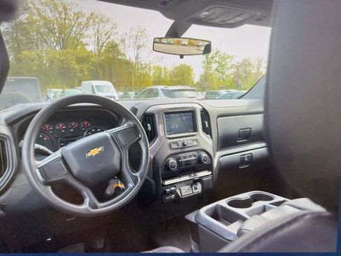 Used 2023 Chevrolet Silverado 2500 W/T w/ Snow Plow Prep/Camper Package image 11