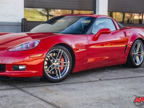 Used 2009 Chevrolet Corvette Z06 w/ Preferred Equipment Group image 38