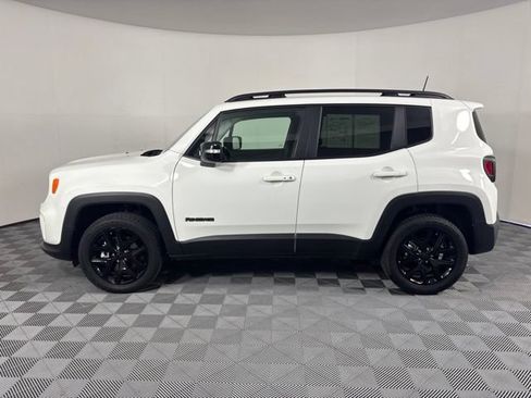 Used 2023 Jeep Renegade Altitude w/ Convenience Group I AWD/4WD image 38