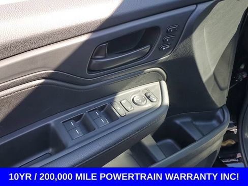 Used 2025 Honda Odyssey Sport-L image 11