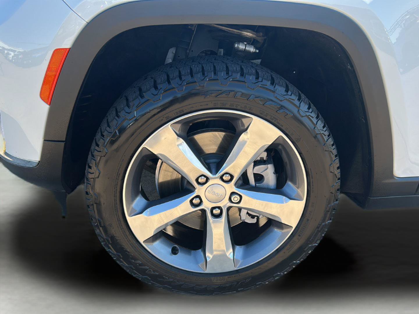 Used 2021 Jeep Grand Cherokee L Limited AWD/4WD image 31
