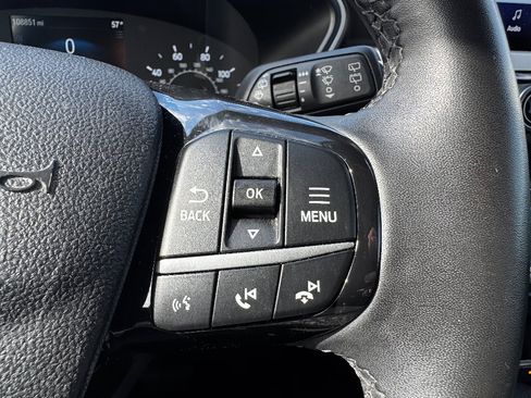 Used 2022 Ford Escape SE w/ Cold Weather Package image 26