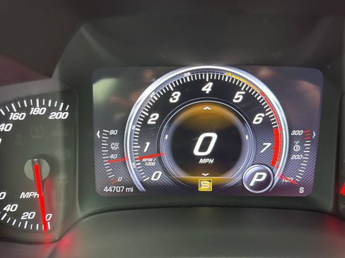Used 2017 Chevrolet Corvette Stingray Coupe w/ 1LT RWD image 22