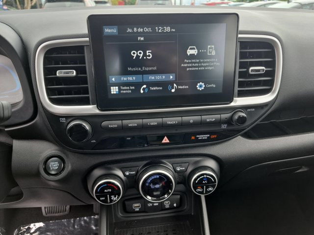 Used 2026 Hyundai Venue SEL FWD image 18