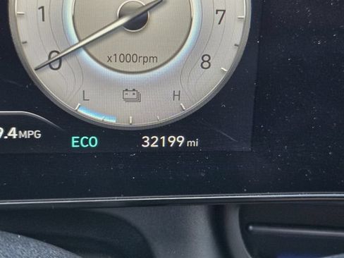Used 2025 Hyundai Elantra SEL FWD image 24