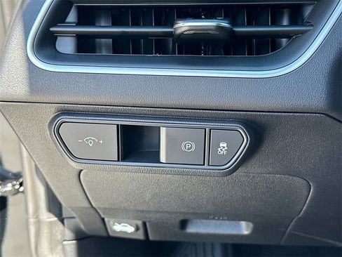 New 2025 Kia K4 LX image 14