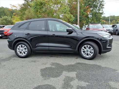 Used 2025 Ford Escape Active w/ Active Premium Tech Pack image 4