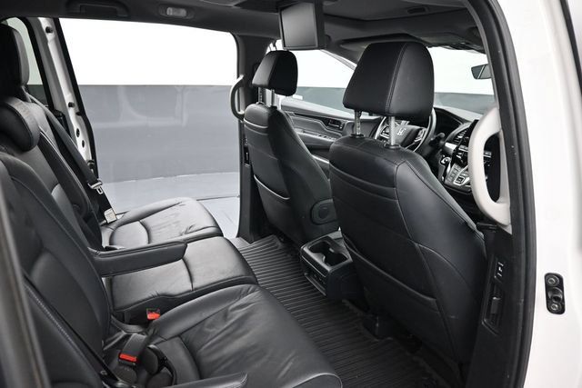 Used 2023 Honda Odyssey Touring image 21