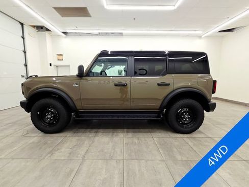 New 2026 Ford Bronco Outer Banks AWD/4WD image 2