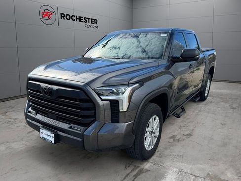 Used 2024 Toyota Tundra SR5 w/ SR5 Convenience Package AWD/4WD image 34