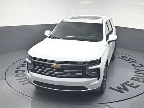 Used 2026 Chevrolet Tahoe High Country AWD/4WD image 13