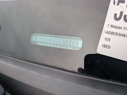 Used 2017 Nissan Frontier SV RWD image 7
