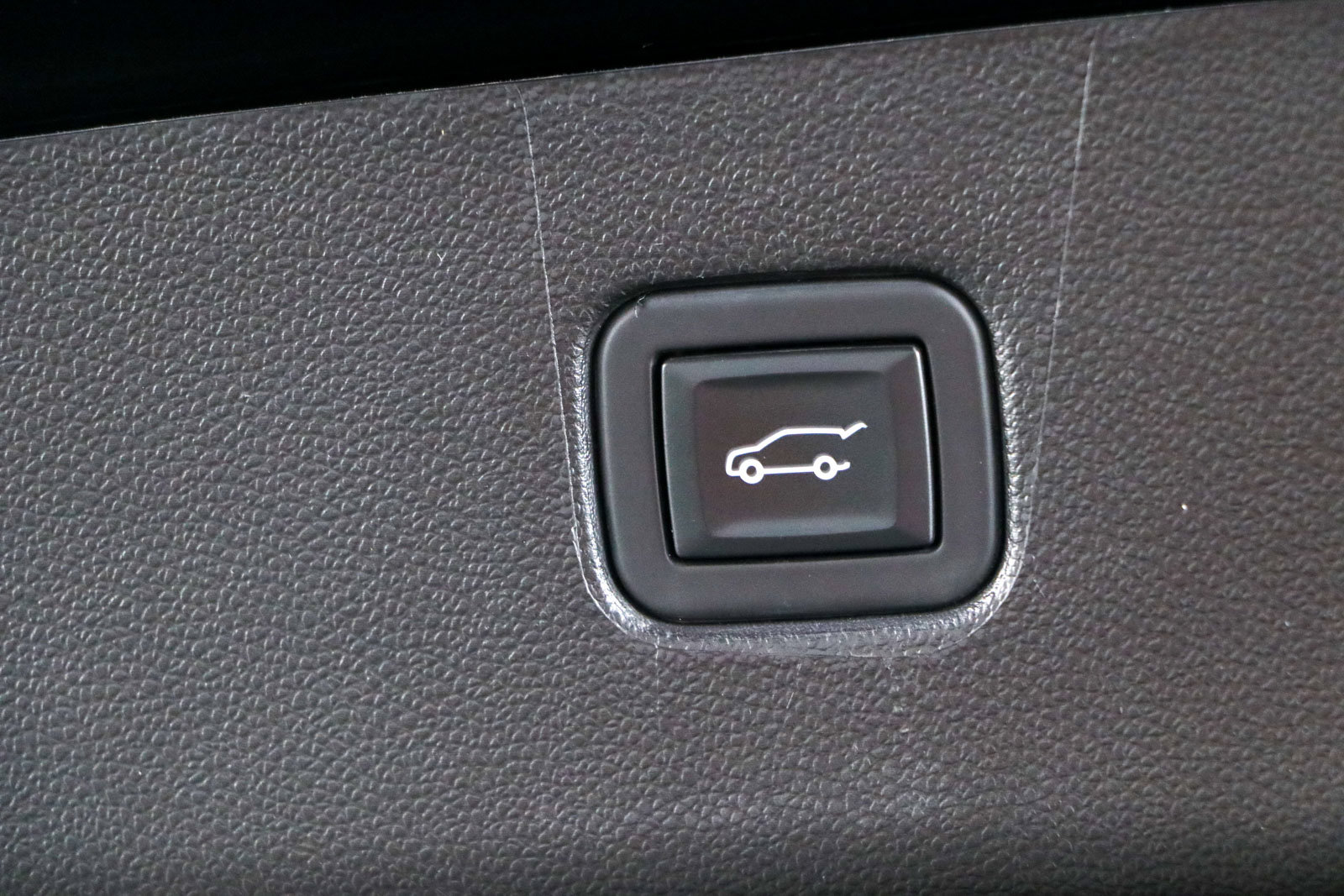 Used 2024 Chevrolet Blazer LT FWD image 29