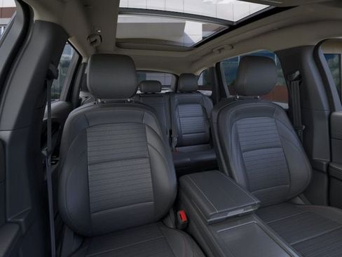 New 2026 Lincoln Nautilus Reserve w/ Jet Appearance Package AWD/4WD image 10