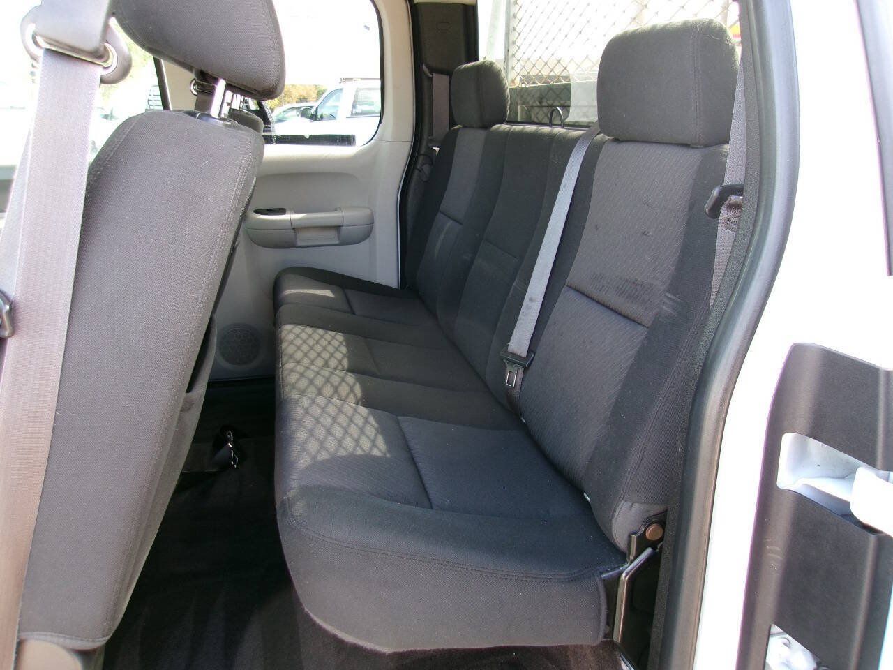 Used 2013 Chevrolet Silverado 2500 W/T AWD/4WD image 15