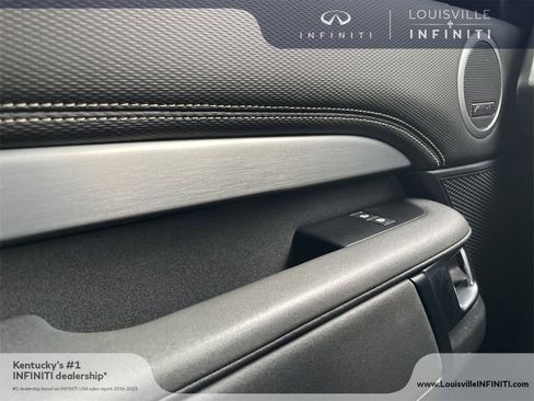 Used 2023 Land Rover Discovery S R-Dynamic image 26