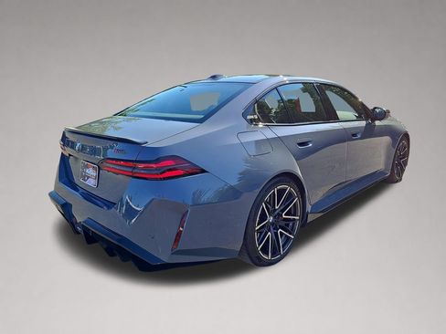 New 2026 BMW M5 w/ Carbon Package AWD/4WD image 4