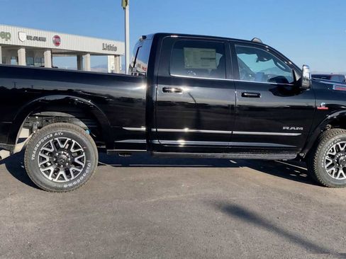 New 2025 RAM 2500 Limited image 8