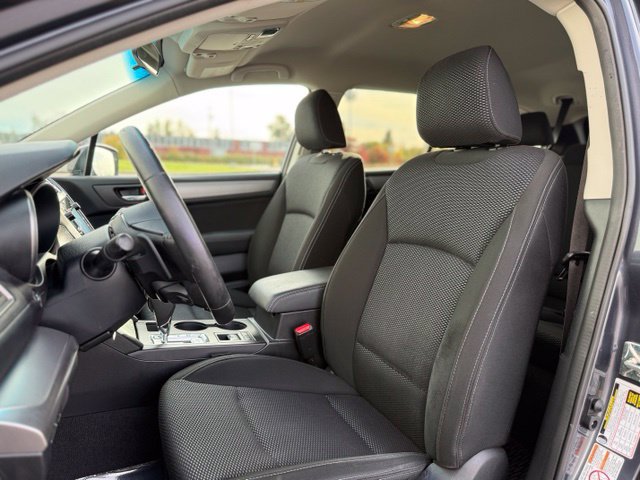 Used 2017 Subaru Outback 2.5i Premium AWD/4WD image 9