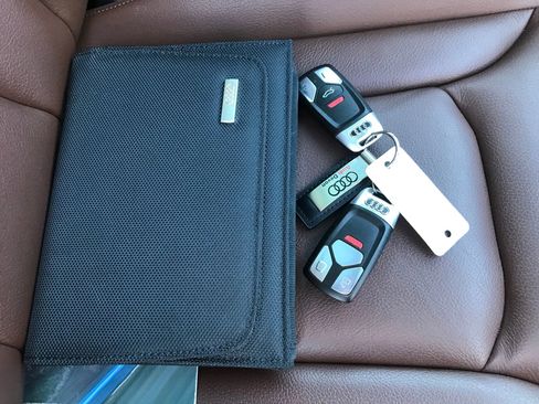 Used 2018 Audi Q7 3.0T Premium image 57