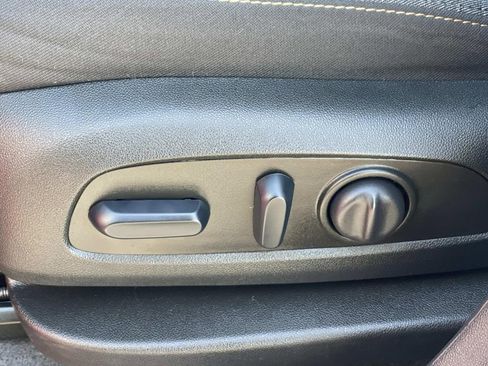 Used 2024 Chevrolet Equinox LT image 23