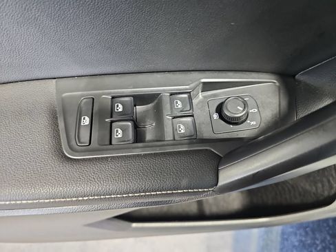 Used 2022 Volkswagen Tiguan S AWD/4WD image 28