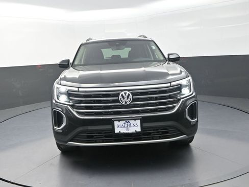 New 2026 Volkswagen Atlas SE FWD image 2