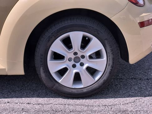 Used 2008 Volkswagen Beetle S FWD image 14