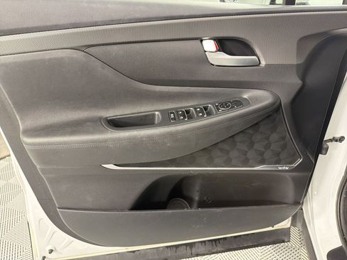 Used 2020 Hyundai Santa Fe SEL w/ Convenience Package image 13