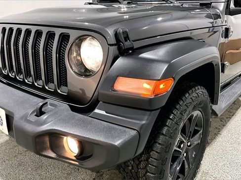 Used 2020 Jeep Wrangler Unlimited Sport image 32