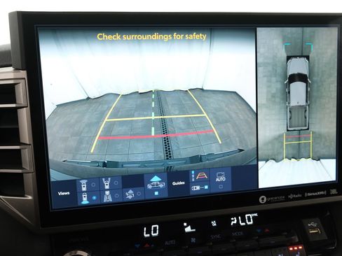 Used 2024 Toyota Tundra Limited AWD/4WD image 20