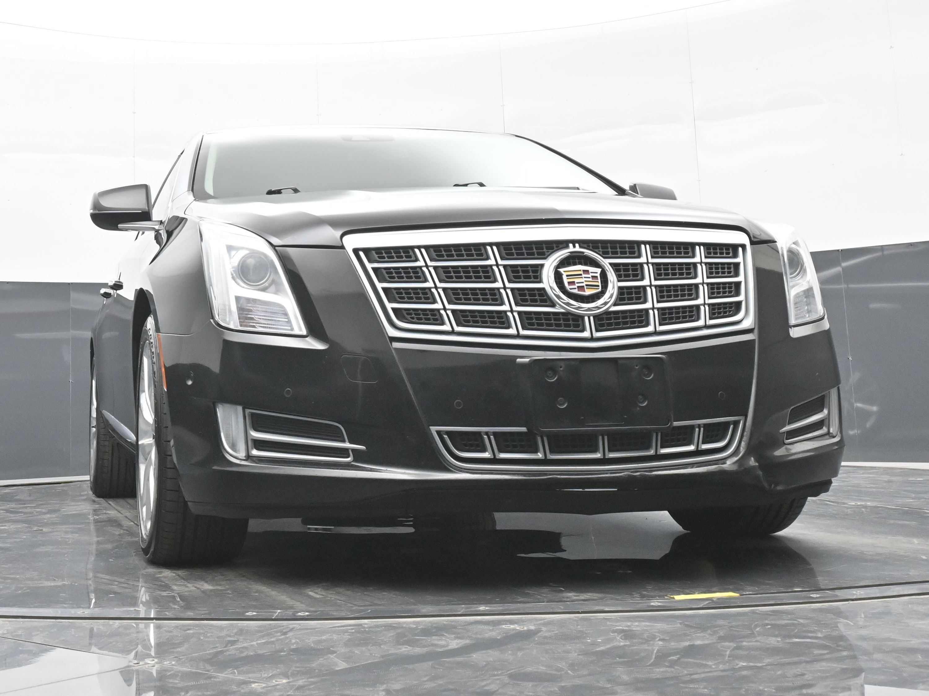 Used 2014 Cadillac XTS Luxury w/ Driver Awareness Package FWD image 41