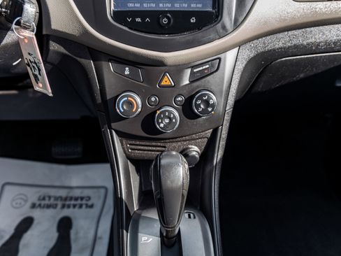 Used 2015 Chevrolet Trax LS image 13
