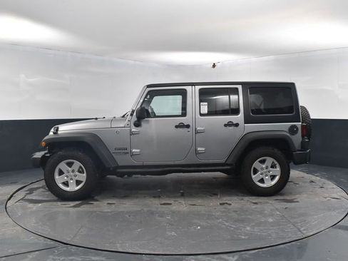 Used 2018 Jeep Wrangler Unlimited Sport S image 5