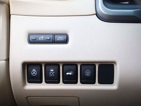 Used 2020 Nissan Murano SL w/ Moonroof Package FWD image 23