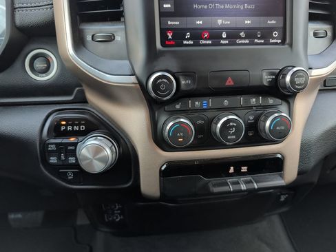 Used 2019 RAM 1500 Laramie AWD/4WD image 19