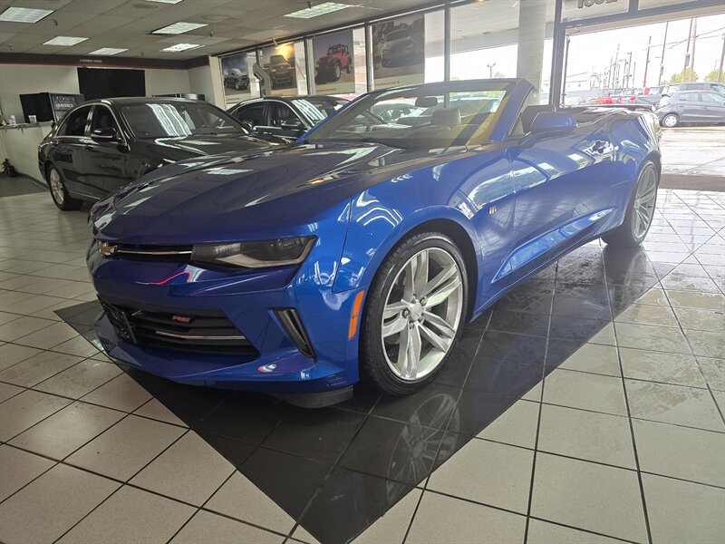 Used 2017 Chevrolet Camaro LT RWD image 1