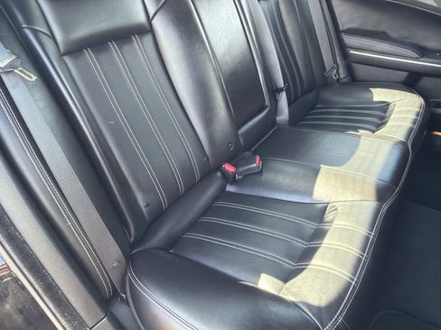 Used 2022 Chrysler 300 S image 26