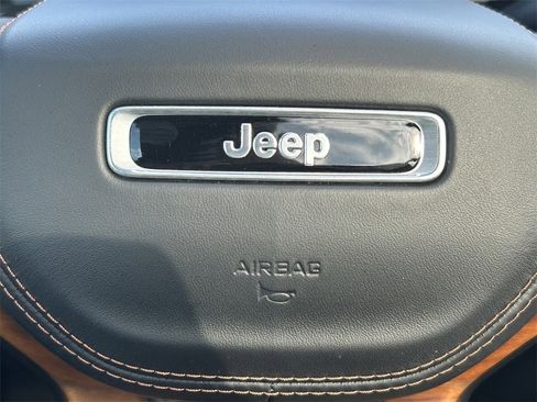Used 2024 Jeep Grand Cherokee L Summit image 39