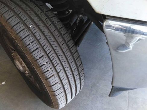 Used 2022 RAM 2500 Tradesman w/ Chrome Appearance Group image 7