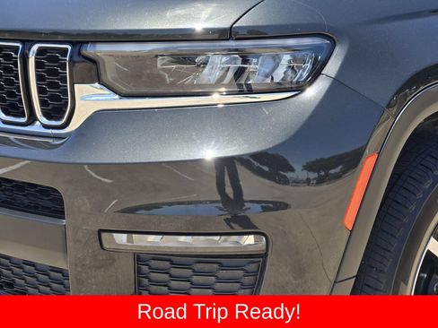 Used 2024 Jeep Grand Cherokee L Limited w/ MOPAR Finishing Package AWD/4WD image 10