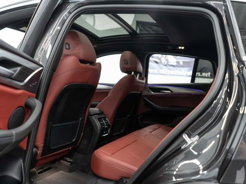 Used 2025 BMW X4 xDrive30i w/ Premium Package image 33