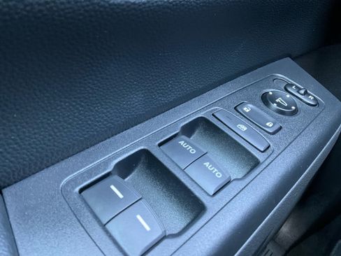Used 2025 Honda CR-V Sport image 19