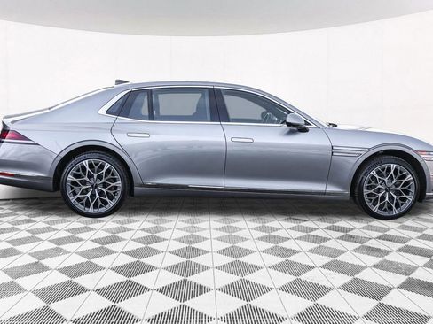 Used 2025 Genesis G90 3.5T image 15
