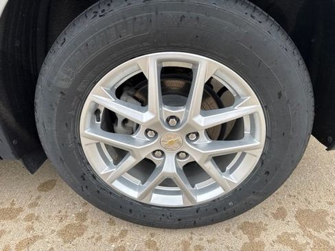 Used 2024 Chevrolet Equinox LS w/ LS Convenience Package FWD image 27