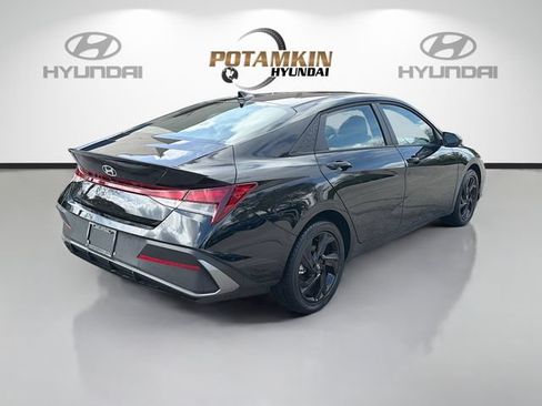 Certified 2026 Hyundai Elantra Sport FWD image 5